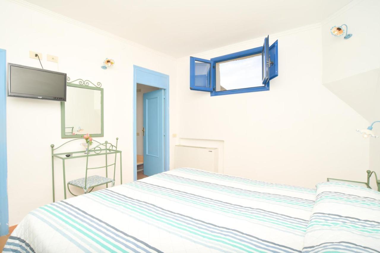 Hotel Celeste Procida Exterior foto