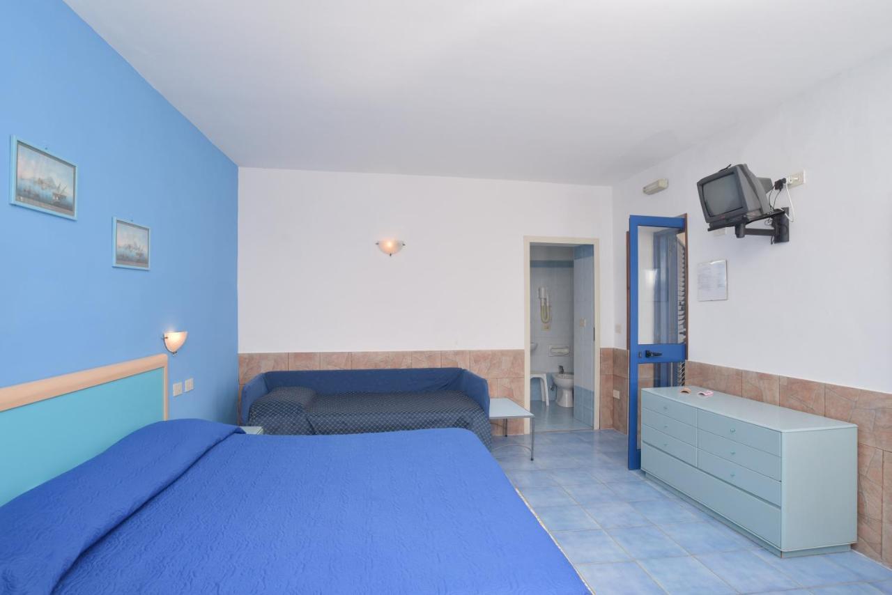 Hotel Celeste Procida Exterior foto