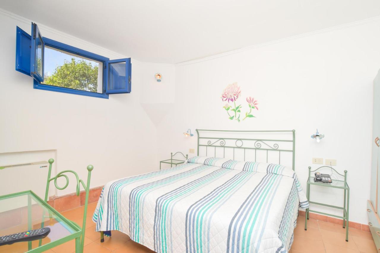 Hotel Celeste Procida Exterior foto