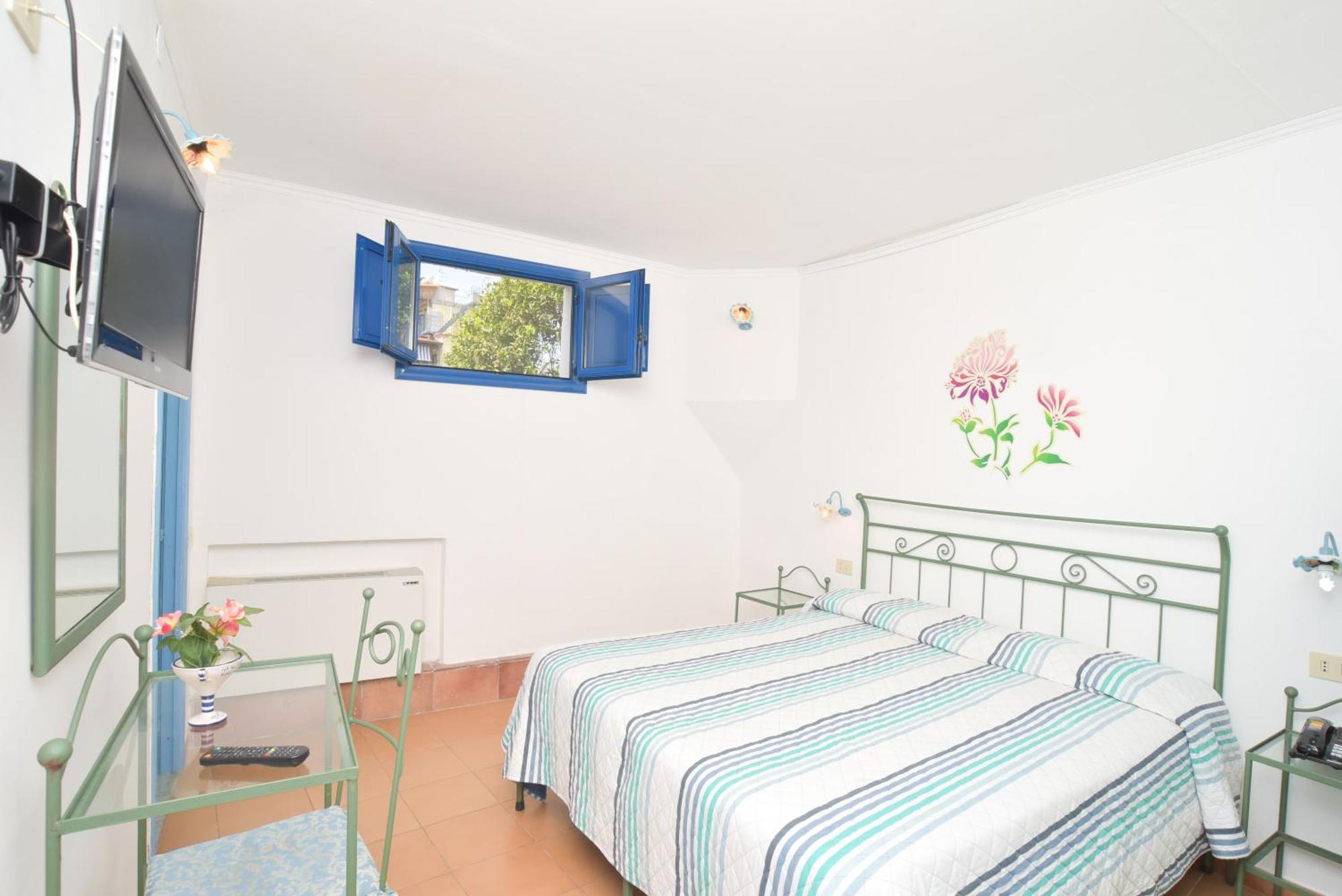 Hotel Celeste Procida Exterior foto