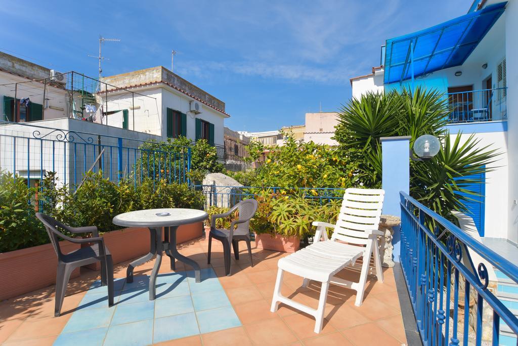Hotel Celeste Procida Exterior foto